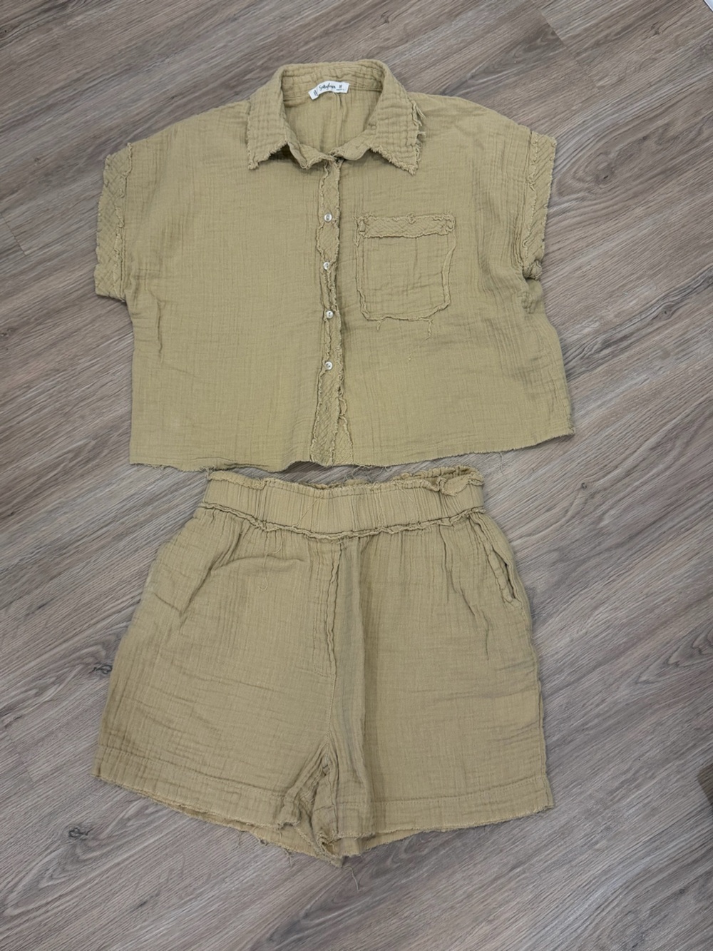 Women's Relaxed Short Set in Tan by